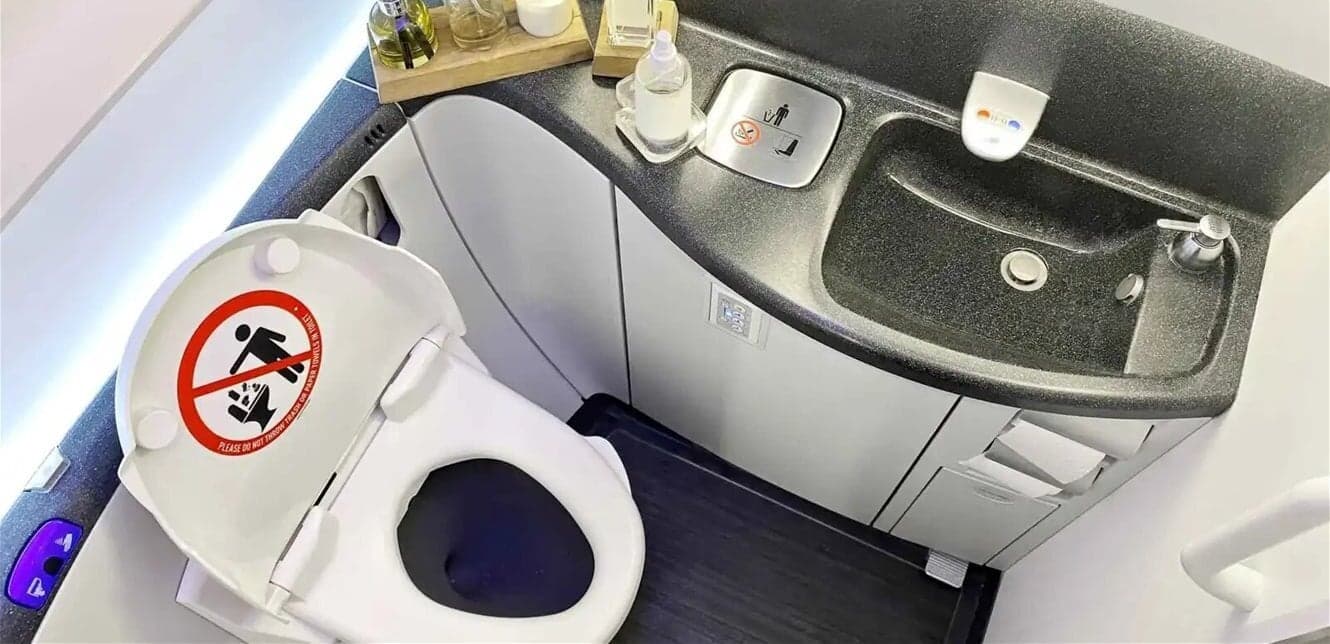 بسبب المرحاض.. تأخير رحلة أميركية لساعات!