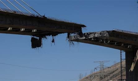 "قصف الجسور".. تفاصيل دقيقة عن استراتجية أميركا الجديدة ضد إيران