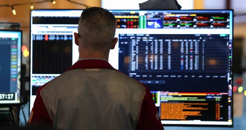 هبوط «أوراكل» يضغط على «وول ستريت» رغم صعود غالبية الأسهم