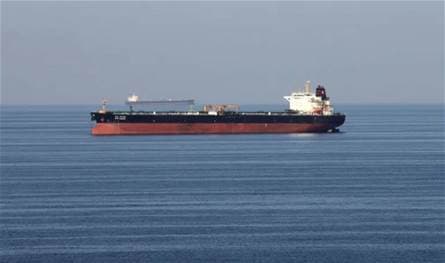 أزمة ناقلات عالمية... سفن جديدة تُزجّ مباشرة في نقل النفط الخام